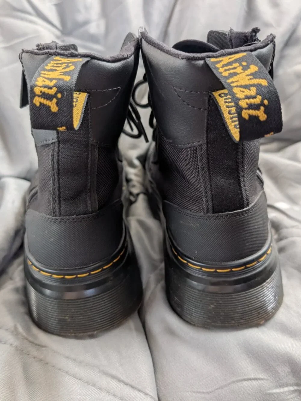 Dr. Martins 